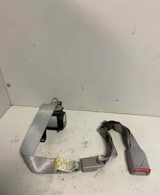 Hyundai Sonata Middle seatbelt (rear) 041208 060214