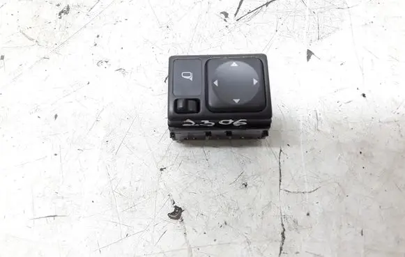 Nissan Micra Wing mirror switch