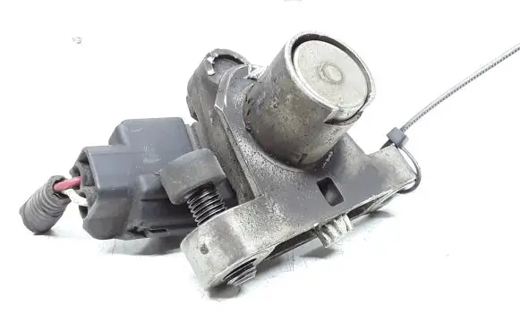 Volvo XC90 Crankshaft position sensor 30637802
