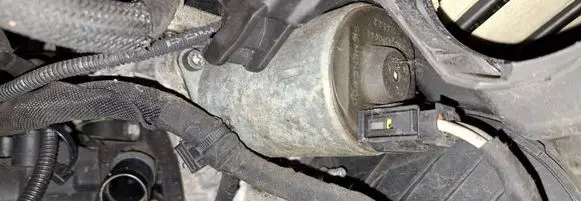 Mini One - Cooper Coupe R56 EGR valve a2c53112944