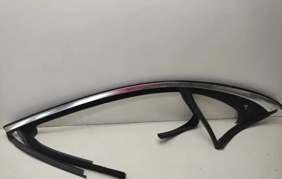 Mercedes-Benz S W222 Rear door window/glass frame 17278C