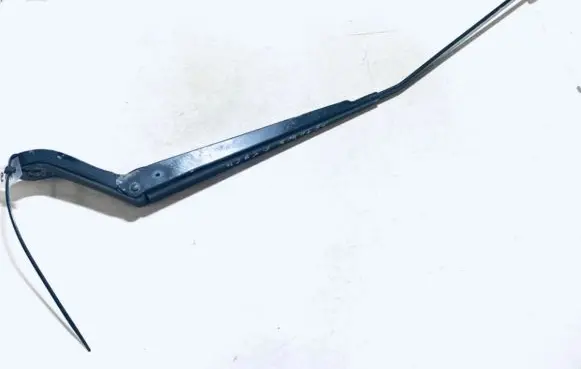 Peugeot 407 Front wiper blade arm