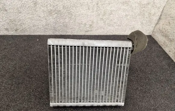 Air conditioning (A/C) radiator (interior)