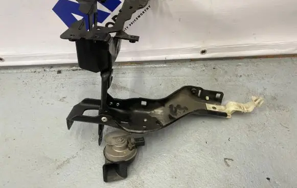 BMW 7 G11 G12 Radiator support slam panel 7375325 1155740602 KA1159440601