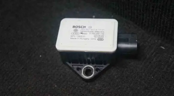 Audi A6 S6 C6 4F Acceleration sensor 0265005776 4F0907637A