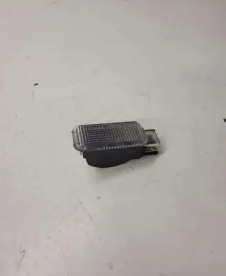 Audi A4 S4 B7 8E 8H Other interior light 8E0947415