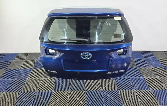 Toyota Auris E180 Tailgate/trunk/boot lid
