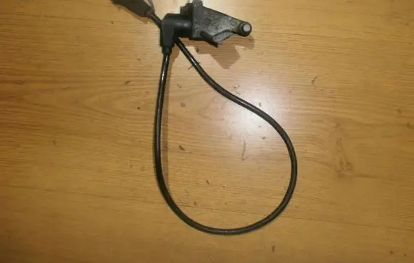Opel Corsa B Crankshaft position sensor 90451442