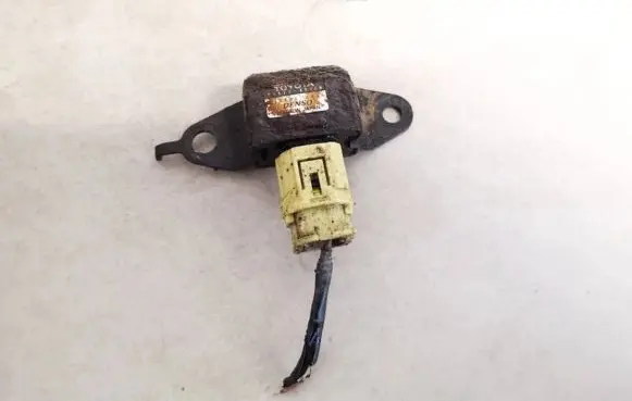 Toyota Land Cruiser (J100) Airbag deployment crash/impact sensor 8917335060 89173-35060