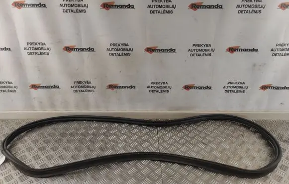 Toyota Auris E180 Loading door rubber seal (on body) 