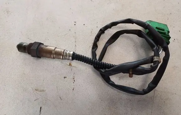 Audi A4 S4 B6 8E 8H Lambda probe sensor 06C906265A 0258006363