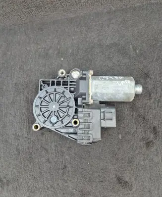 Audi A6 S6 C5 4B Front door window regulator motor 0130821774 4B0959802E