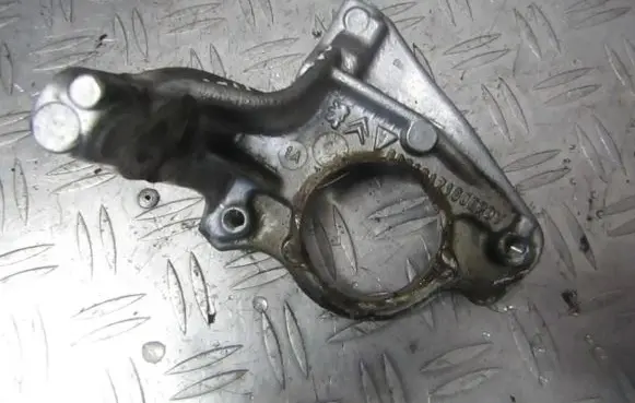 Peugeot Partner Engine mounting bracket 9801017180