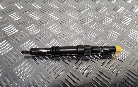 Ford Mondeo Mk III Fuel injector 4s7q9k546bd ejdr00504z