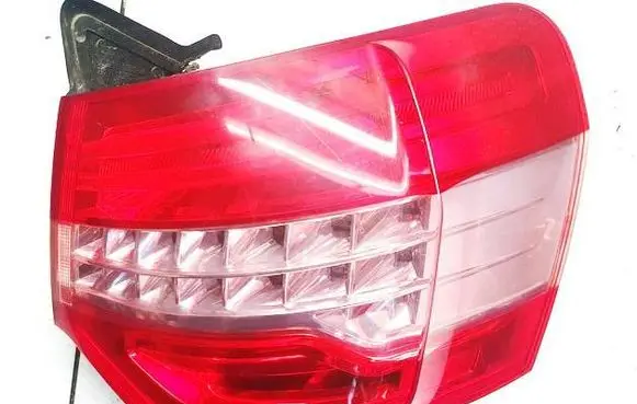 Peugeot 508 Rear/tail lights 9681063680 VP8X7X13404AX