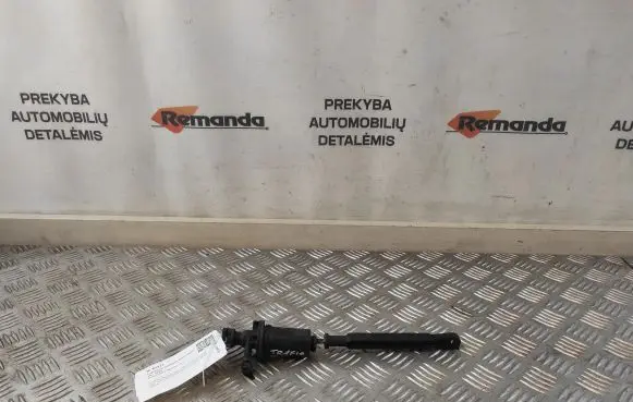 Renault Trafic II (X83) Clutch master cylinder 8200031239