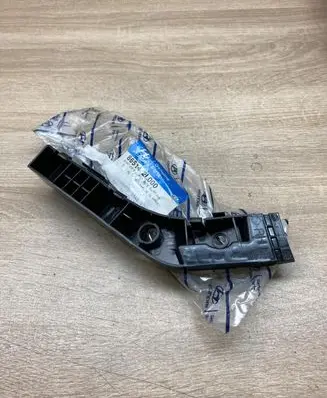 Hyundai i30 Front bumper mounting bracket 865142L000