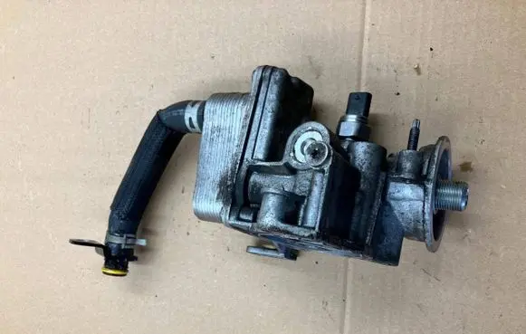 Citroen Jumper Oil filter mounting bracket 9827976780