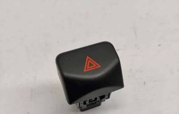 Nissan Note (E11) Hazard light switch 06019