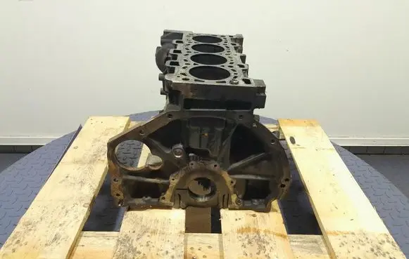 Nissan King Cab, Navara Engine block 11339R