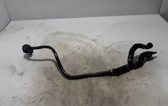 Engine coolant pipe/hose