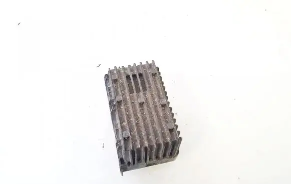 Glow plug pre-heat relay