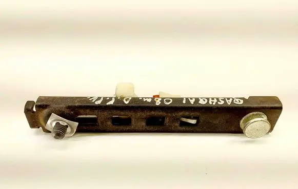 Nissan Qashqai Seat belt height adjuster 7984B2907