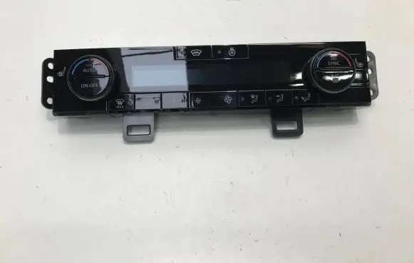 Nissan Qashqai J12 Climate control unit