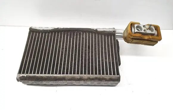 BMW 5 E60 E61 Air conditioning (A/C) radiator (interior) 69210709 D4521