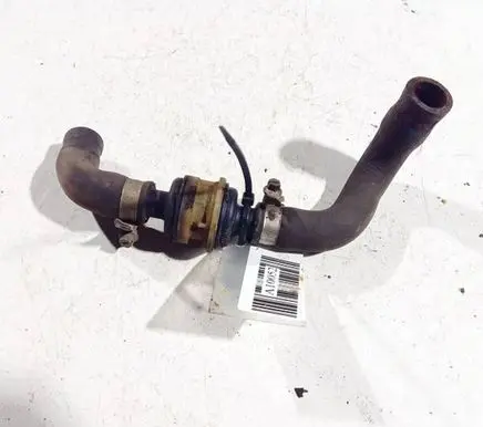 Mercedes-Benz E W210 Engine coolant pipe/hose