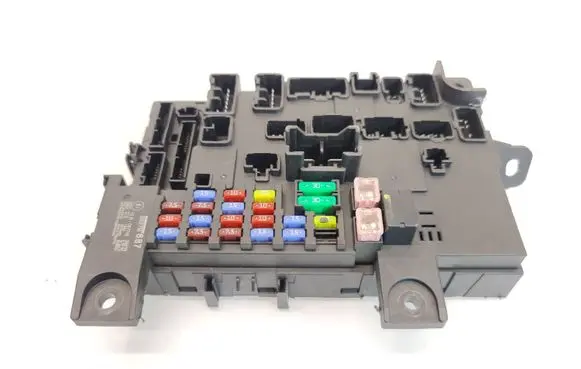 Mitsubishi Outlander Fuse module 8637B687 10R057749