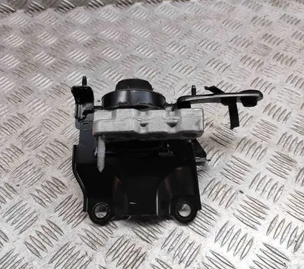 Toyota Yaris Cross Engine mount bracket 12372K0060