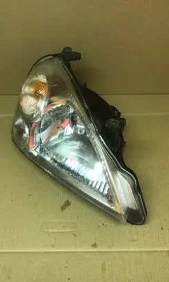 Suzuki Liana Headlight/headlamp