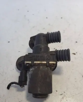 BMW 3 E46 Coolant heater control valve 8369805