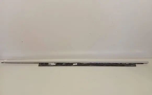 Audi Q5 SQ5 Front door glass trim molding 8R0853283 8R0853283C