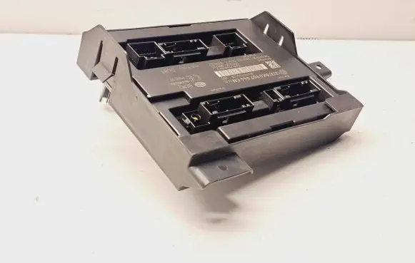 Audi A4 S4 B8 8K Comfort/convenience module 8K0907064CN 5DK00991873