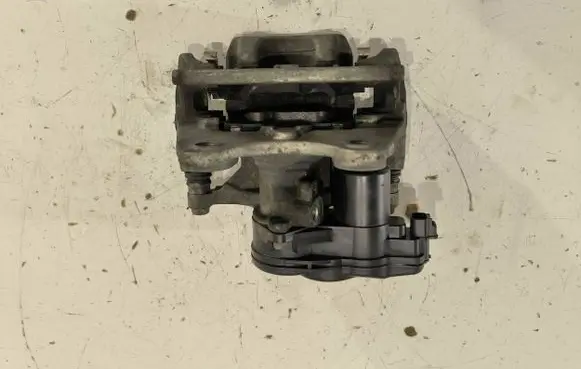 Lexus RX 450H Rear brake caliper 4631078010