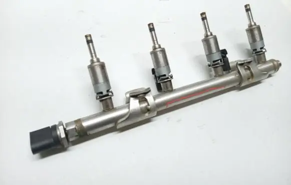 Seat Leon (5F) Fuel main line pipe 04F133320D