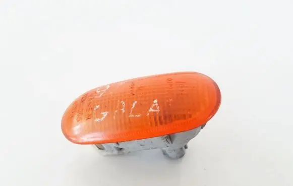 Mitsubishi Colt Front fender indicator light 6R0191048