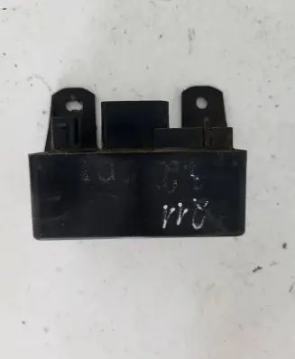 Mercedes-Benz C W204 Glow plug pre-heat relay