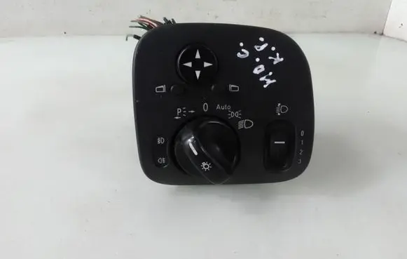 Mercedes-Benz C W203 Light switch A2035450604