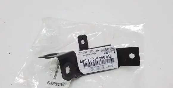 Porsche Cayenne (92A) Fender mounting bracket 95850361001