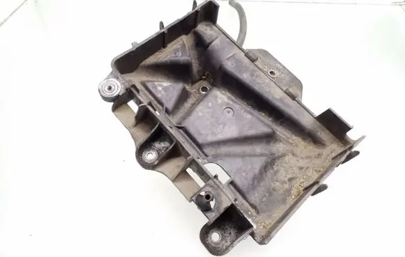 Skoda Fabia Mk1 (6Y) Battery tray 6Q0915331D