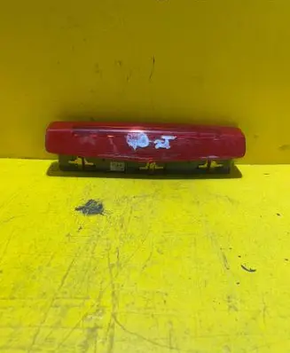 Opel Zafira B Third/center stoplight 13211587