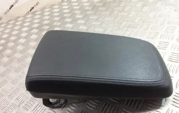Chevrolet Captiva Armrest