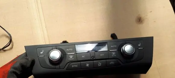Audi A7 S7 4G Climate control unit 4G0820043AE