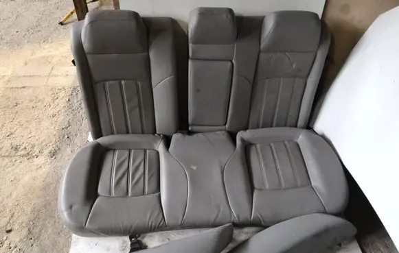 Chrysler 300 - 300C Rear seat 
