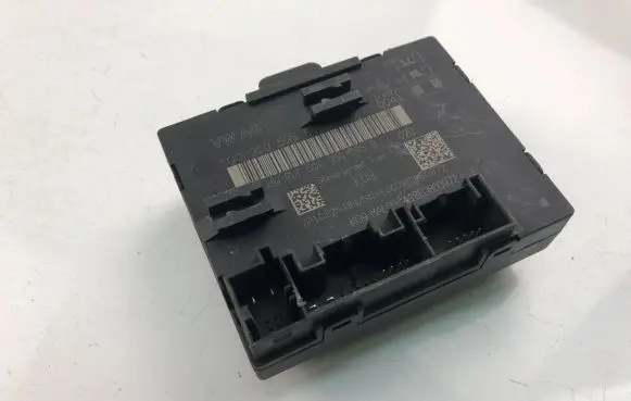 Volkswagen Golf VII Other control units/modules 5Q0959595E