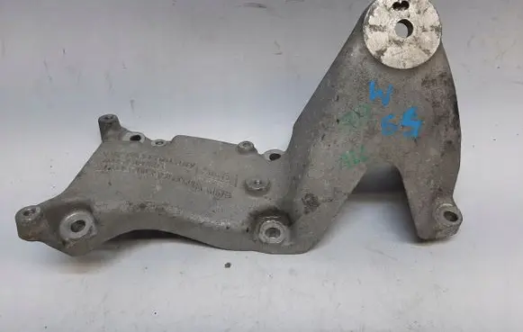 Porsche Cayenne (92A) Engine mounting bracket 7P0199307