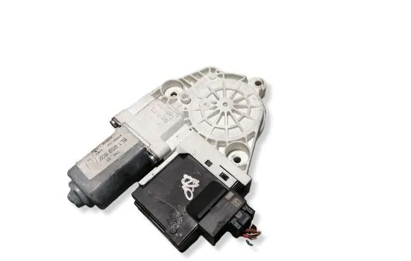 Seat Ibiza III (6L) Front door window regulator motor 6L1959802